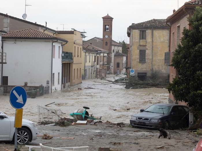 Strašne poplave na sjeveru Italije, proglašeno vanredno stanje