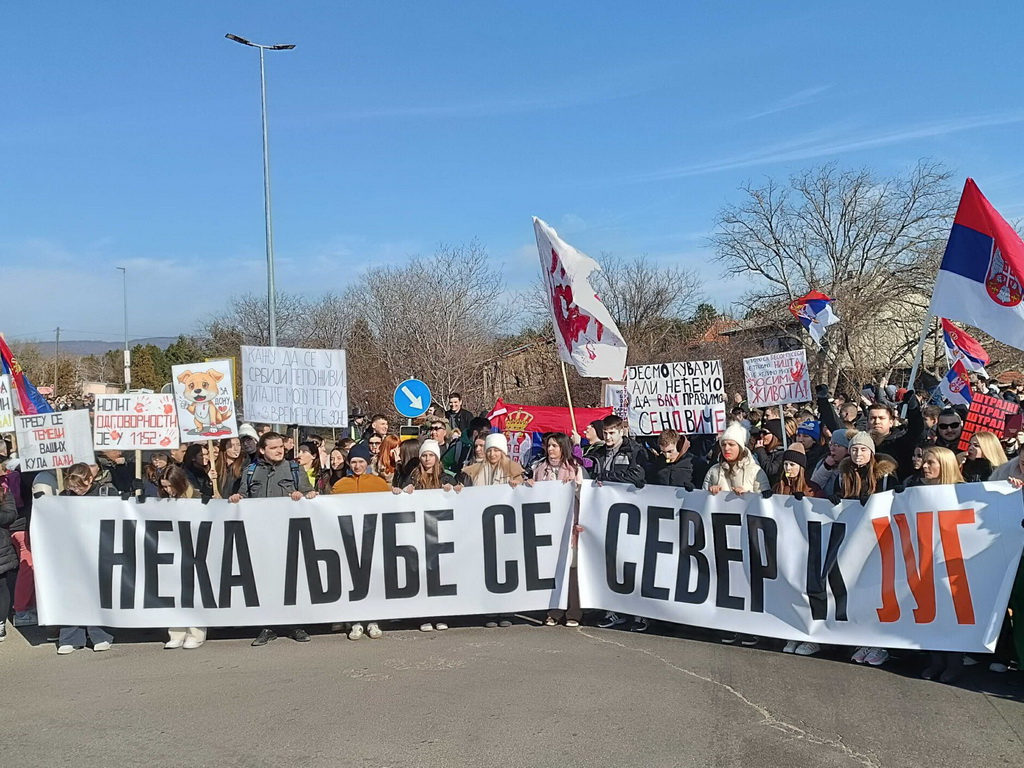 Studenti i građani Niša blokirali autoput