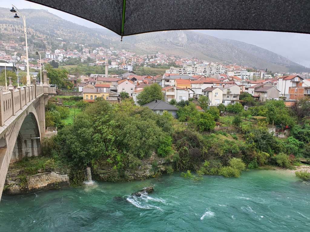 Sutra u BiH oblačno sa kišom, jače padavine tokom noći na nedjelju