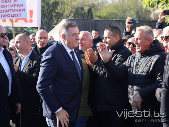 Svjedočio inspektor SIPA-e, Dodikova odbrana protestvovala