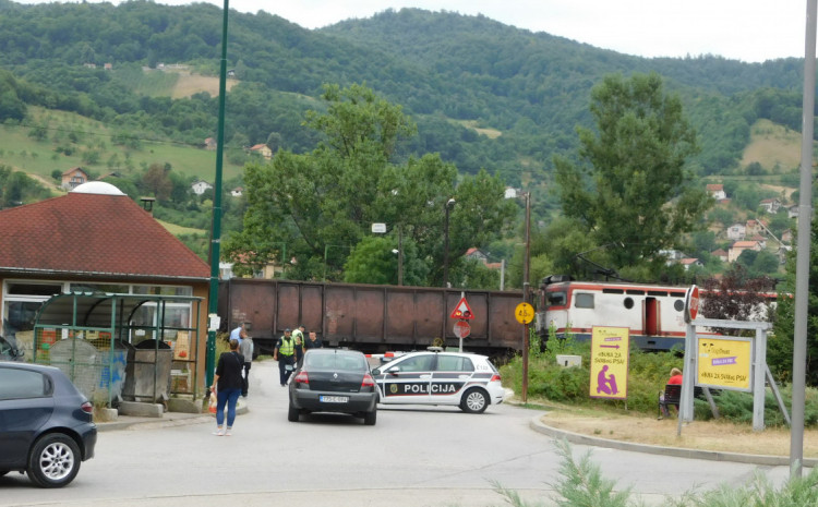 Teška nesreća kod Ilijaša: Voz usmrtio ženu