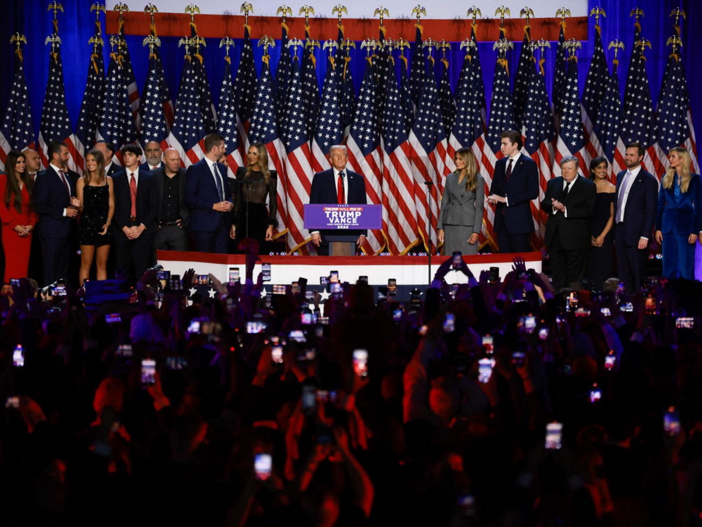 Trump: Ušli smo u historiju, izliječit ćemo našu zemlju, čeka nas zlatno doba!