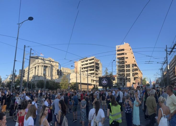 U Beogradu i večeras protesti protiv Rio Tinta, okupio se veliki broj građana