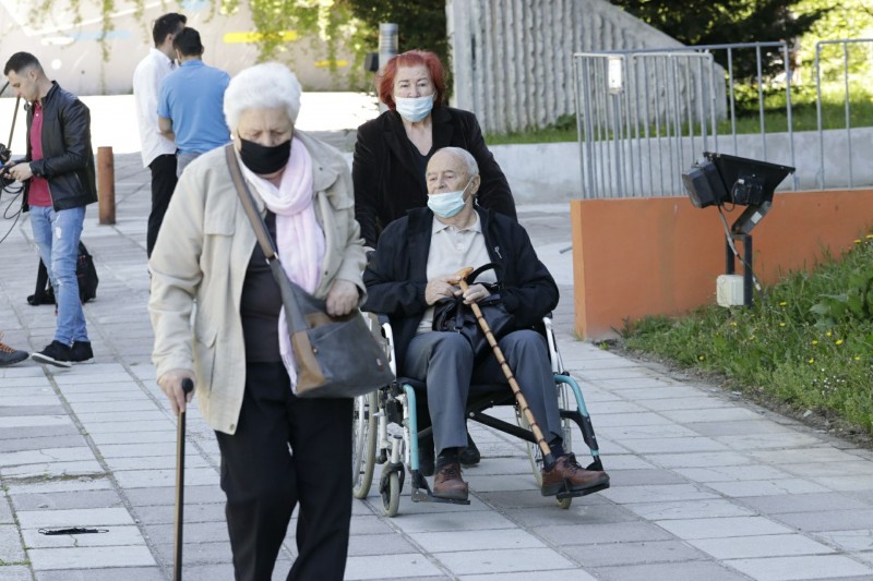 U BiH još 101 pozitivno na koronu, 28 umrlih