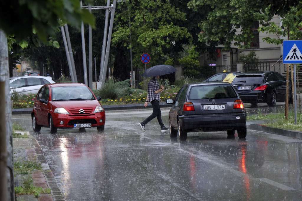 U BiH jutros oblačno s kišom, poslijepodne prestanak padavina