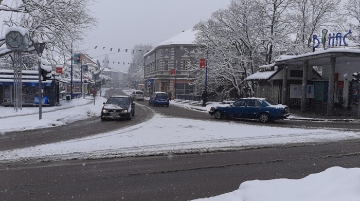 U Bihaću visina snježnog pokrivača 25 centimetara