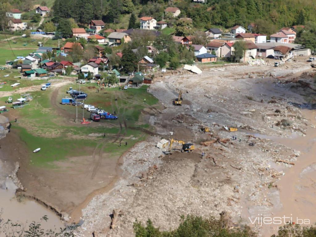 U Jablanici i Konjicu 18 mrtvih, traga se za još sedam osoba