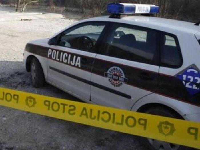 U Kiseljaku poginuo vozač motocikla nakon sudara sa automobilom