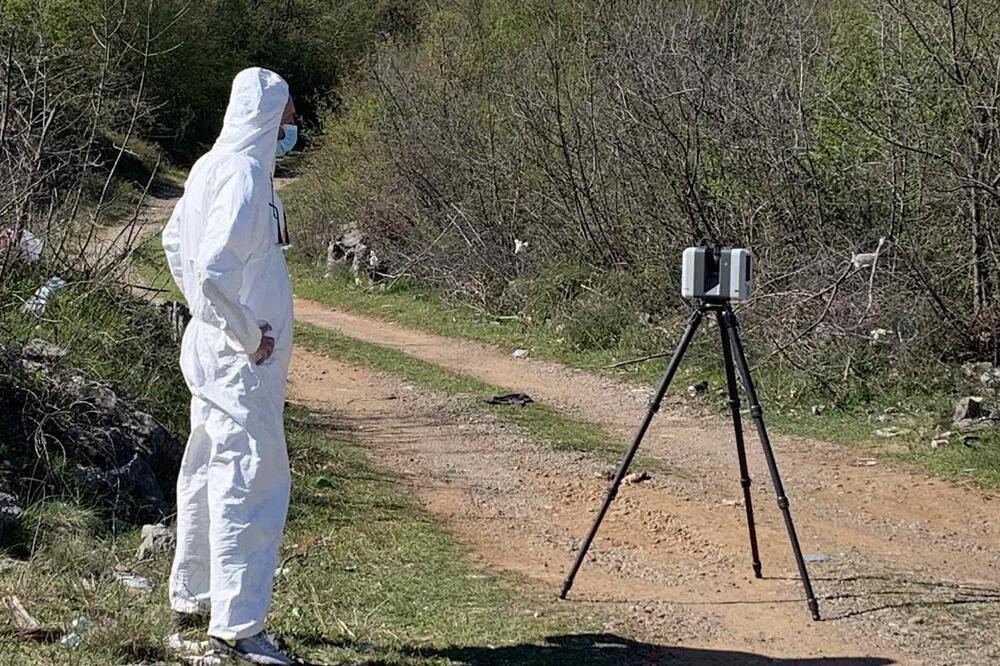 U mladića ispalili tri hica pa ga zapalili