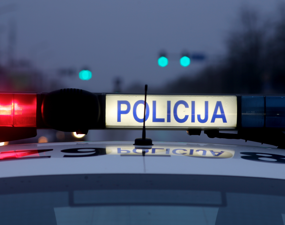 U Orašju kod 60-godišnjaka pronađena droga i streljivo