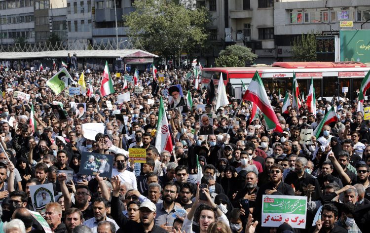 U protestu u Iranu najmanje 35 mrtvih