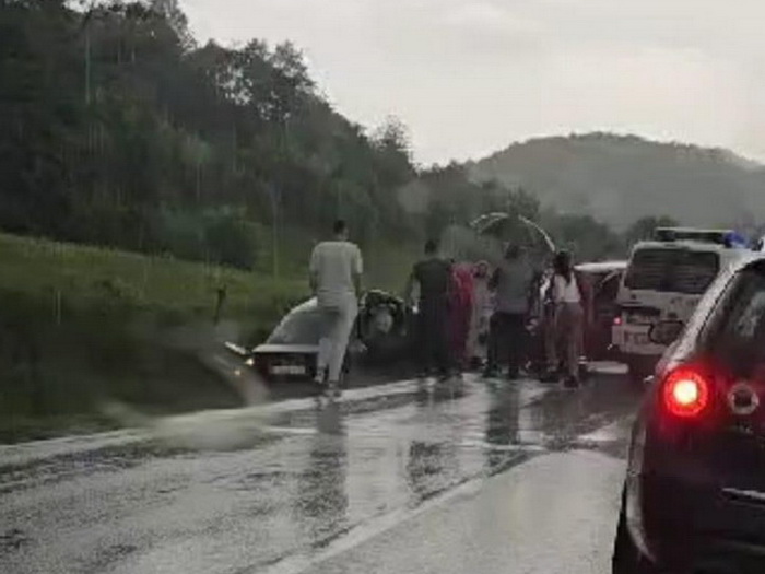 U saobraćajnoj nesreći kod Busovače poginula žena