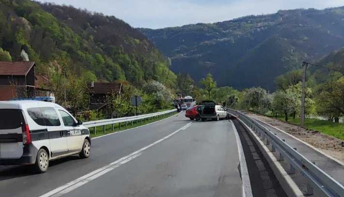 U saobraćajnoj nezgodi kod Nemile povrijeđena četiri lica