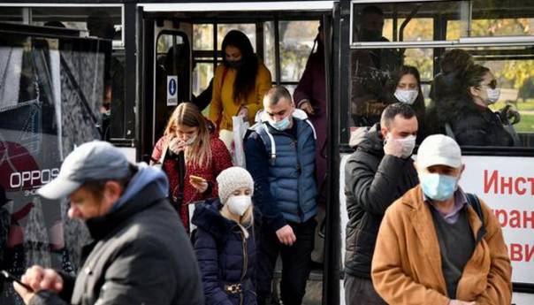 U Srbiji 3.086 novopozitivnih, preminule još 53 osobe