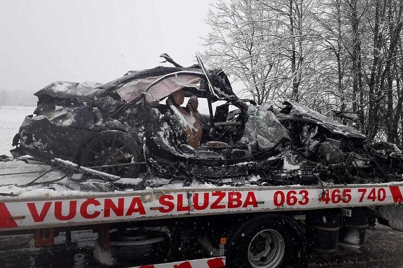 U stravičnoj nesreći u Orašju poginula dvojica mladića