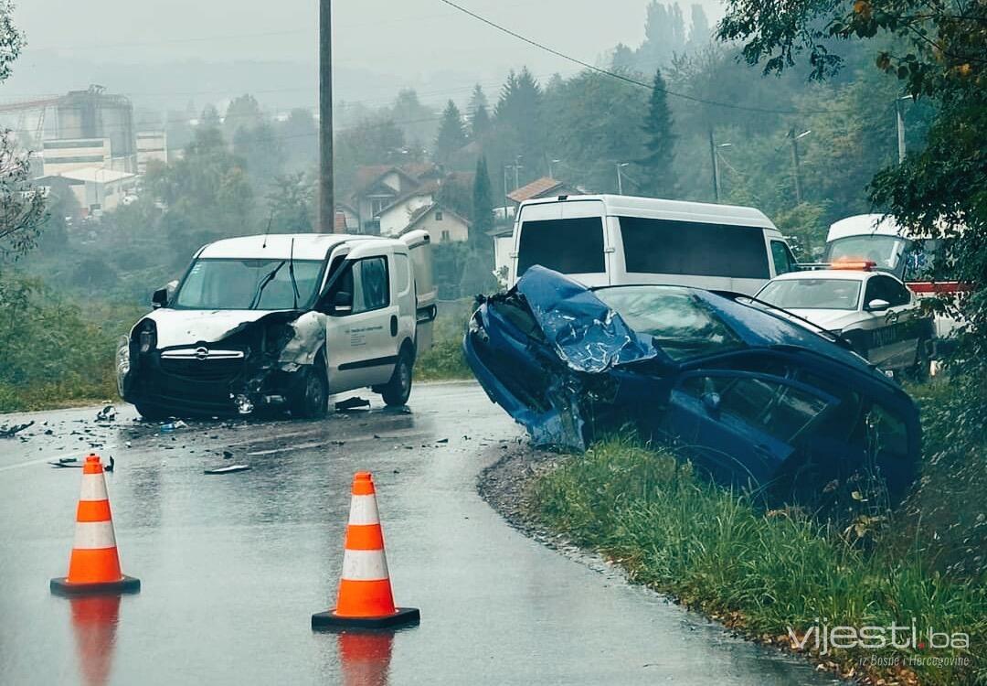 U TK 16 saobraćajnih nesreća: Povrijeđeno devet osoba