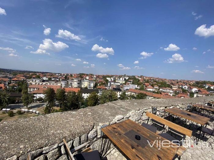 U tuči u Gradačcu teško povrijeđen muškarac, napadač uhapšen