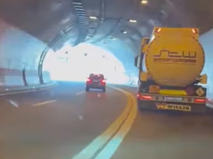 Opasna vožnja u tunelu kod Ploča, pogledajte video