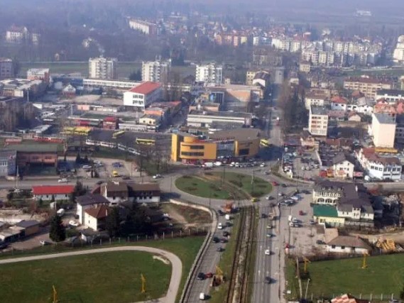 Udario i teško povrijedio pješaka na Ilidži, pa pobjegao