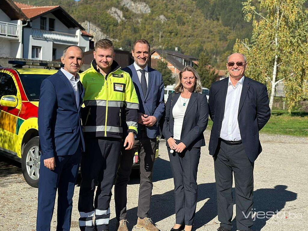 Udruženje Lastavica iz Češke doniralo vozila za domove zdravlja u Konjicu i Jablanici