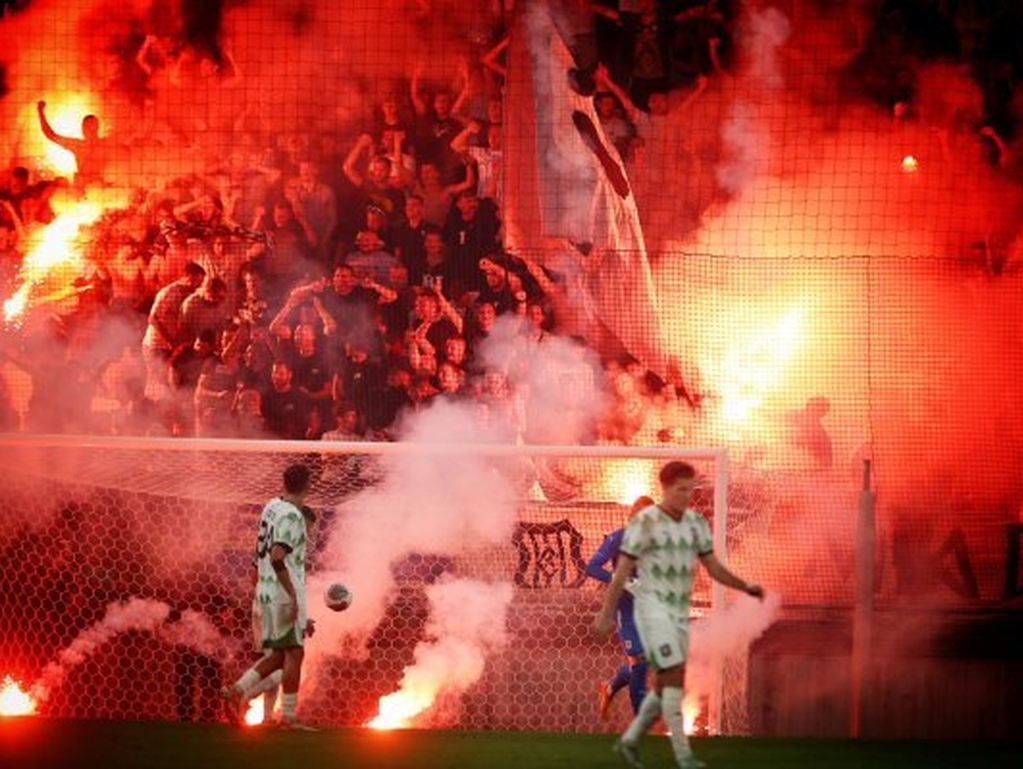 UEFA žestoko kaznila Rijeku zbog divljanja navijača u Ljubljani