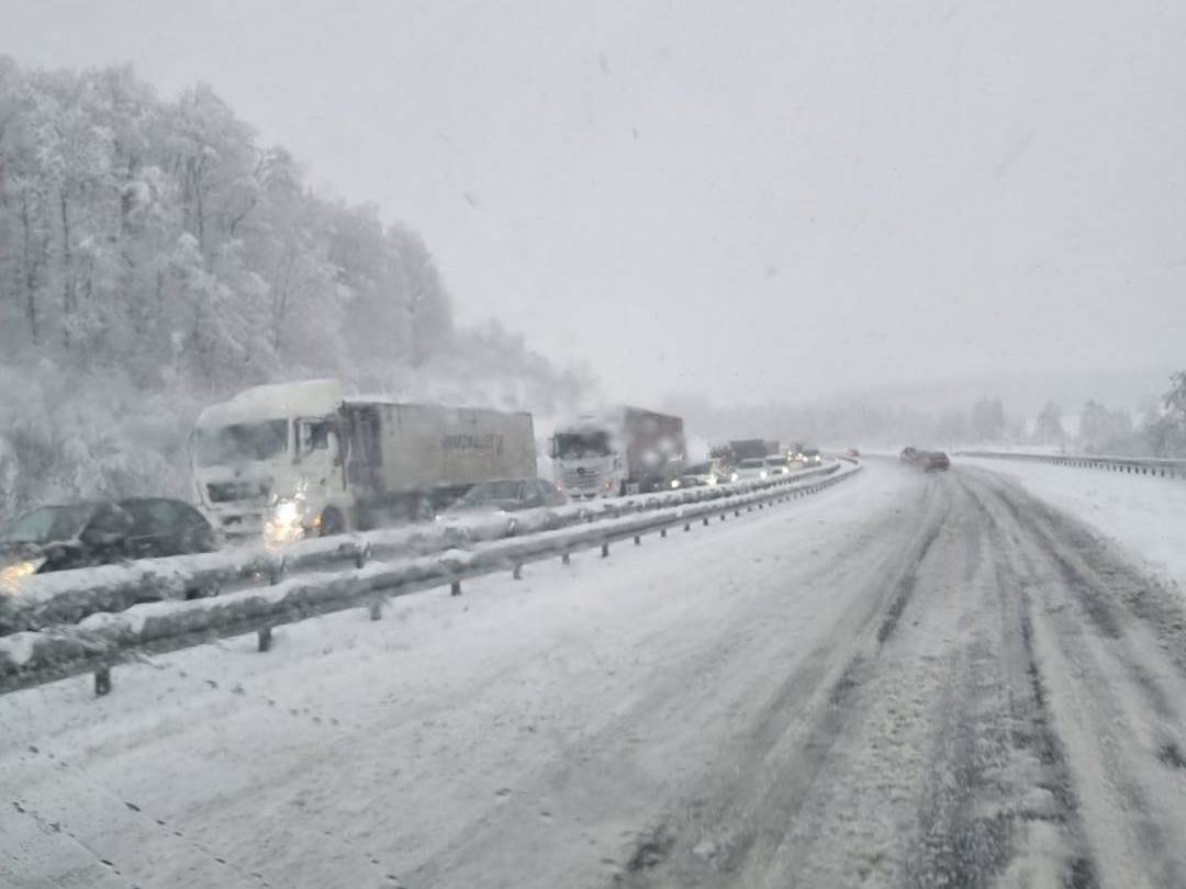 Ukinuta zabrana: Teretna vozila mogu ponovo saobraćati auto-putevima u RS-u