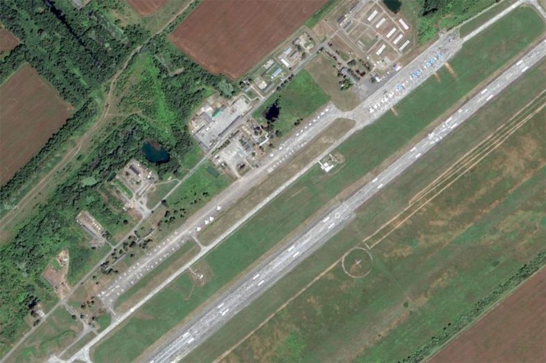 Ukrajina napala ruski aerodrom, uništena glavna zgrada