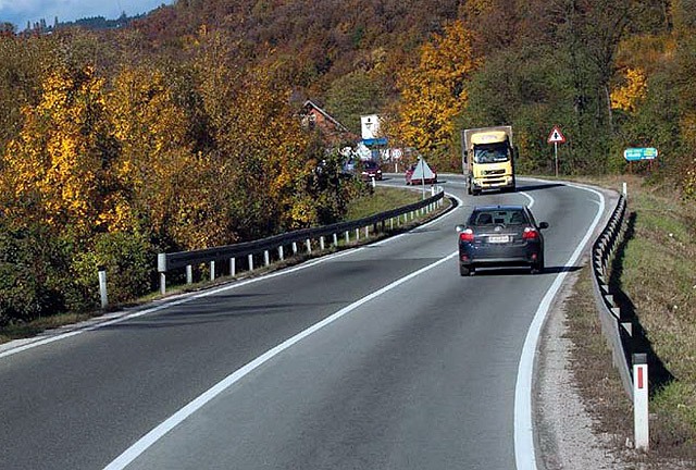 Uslovi za vožnju povoljni, najavljene padavine