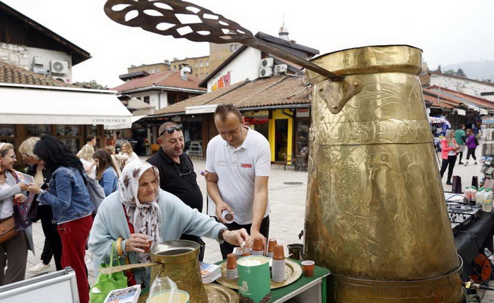 Uz 'Kafu na Baščaršiji' zvanično počela ljetnja turistička sezona