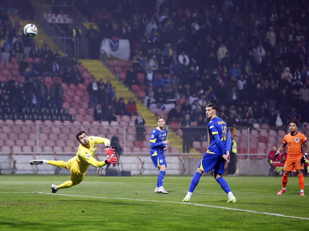 Uživo / BiH - Holandija 0:1, Demirović propustio sjajnu priliku