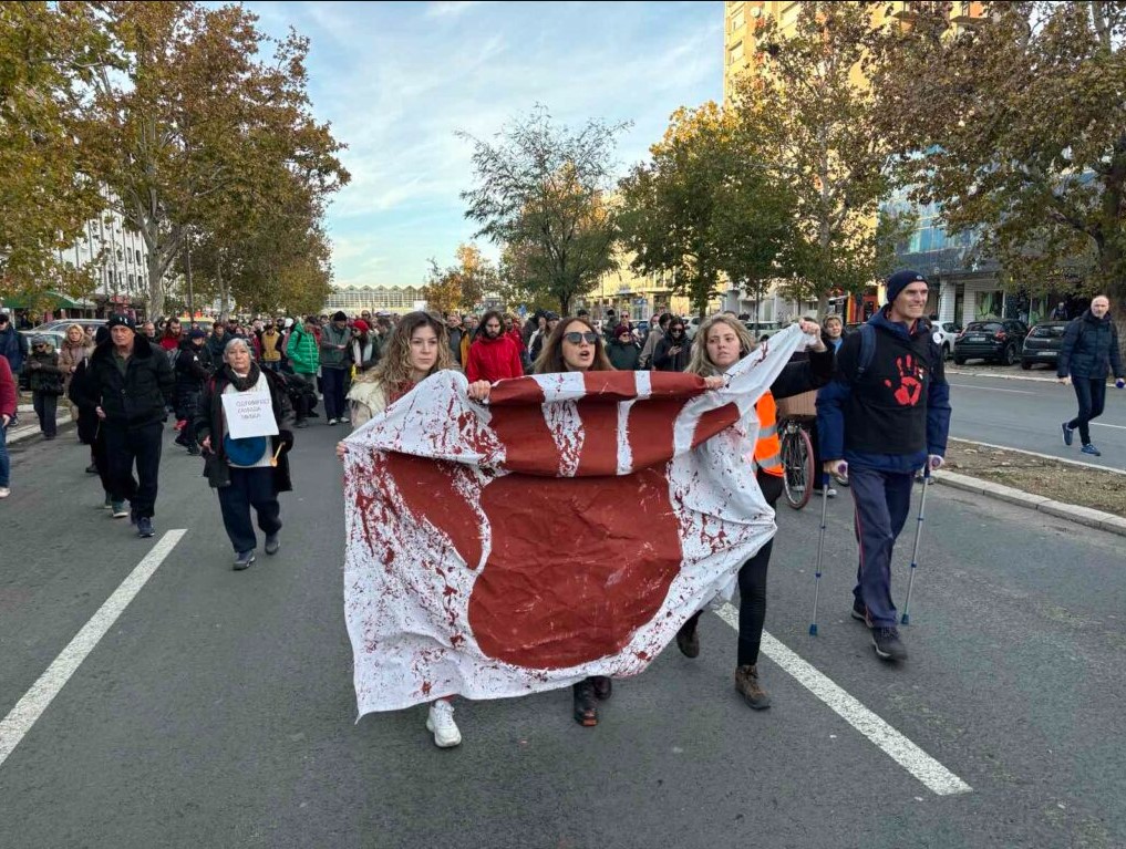 Val protesta u Srbiji nakon nesreće na željezničkoj stanici: Za sutra najavljeni novi