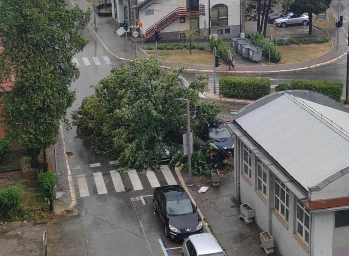 Veliko nevrijeme zahvatilo istok BiH, pričinjena velika materijalna šteta