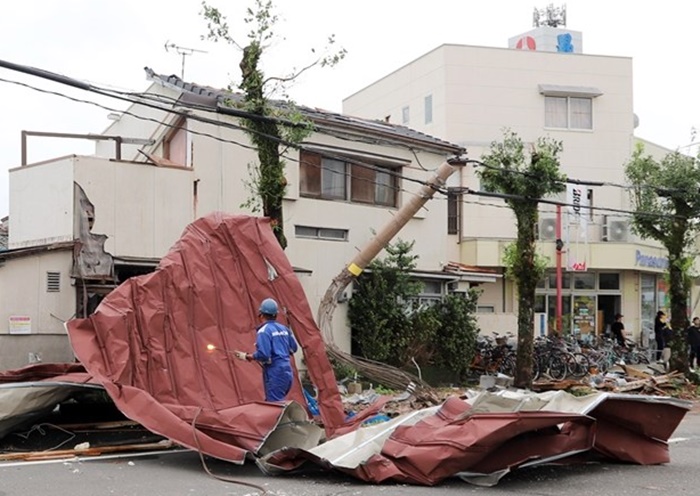 VIDEO / Tajfun 'vlada' Japanom: Ubio četvero, povrijedio najmanje 96 osoba