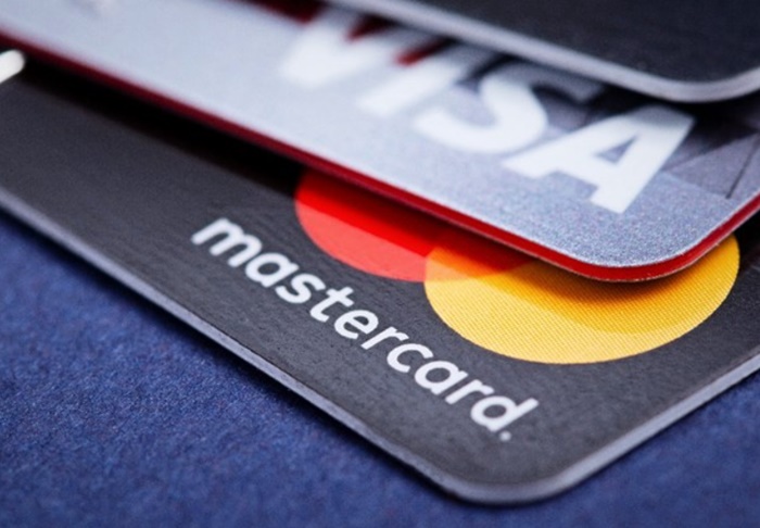Visa i Mastercard produžavaju ograničenje naknada za strance u EU