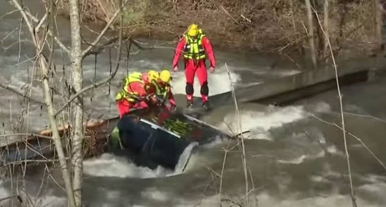 Vodena bujica usmrtila četvero ljudi u Francuskoj