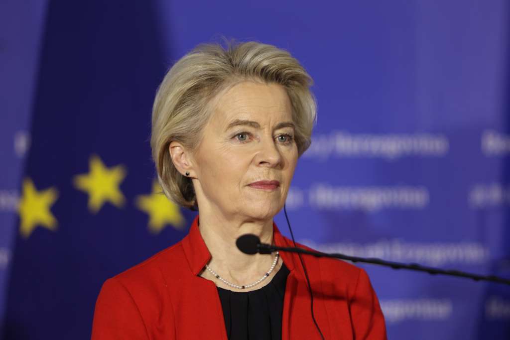 Von der Leyen: Šaljemo spasilačke timove u BiH