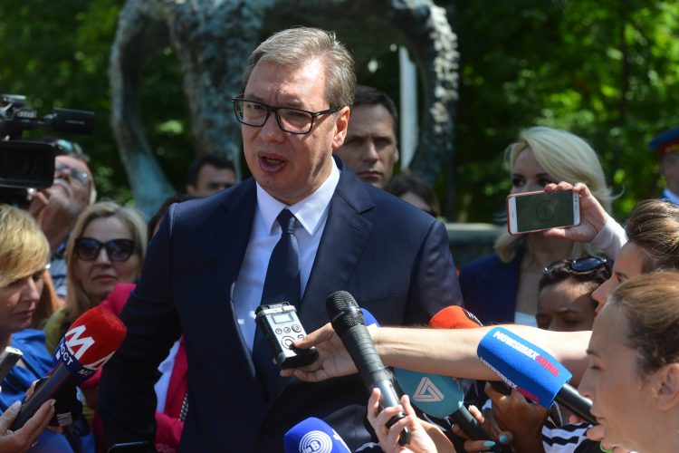 Vučić: Brinem za zimu – nafta skočila, struje nigdje biti neće, a gasa…