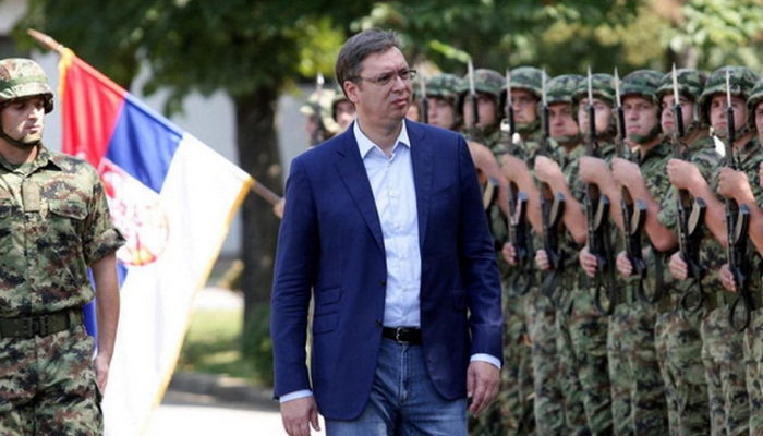 Vučić: Dok me ne vidite u vojnoj uniformi, dobro je