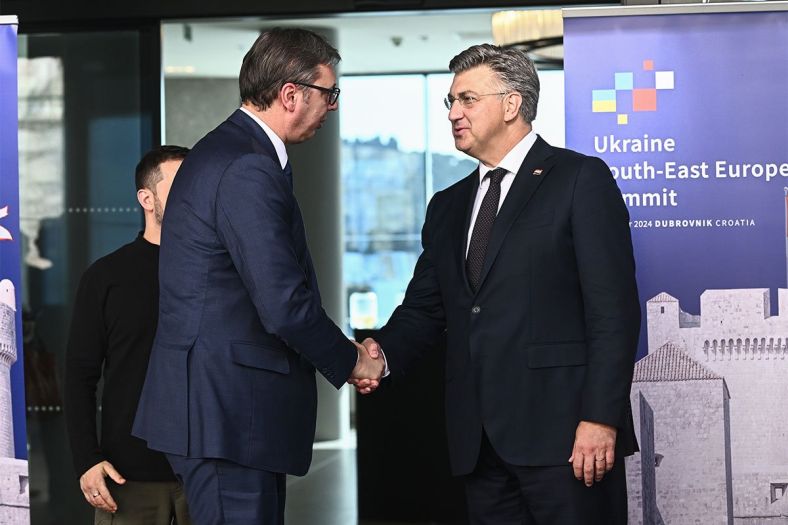 Vučić i Plenković se sastali u Briselu