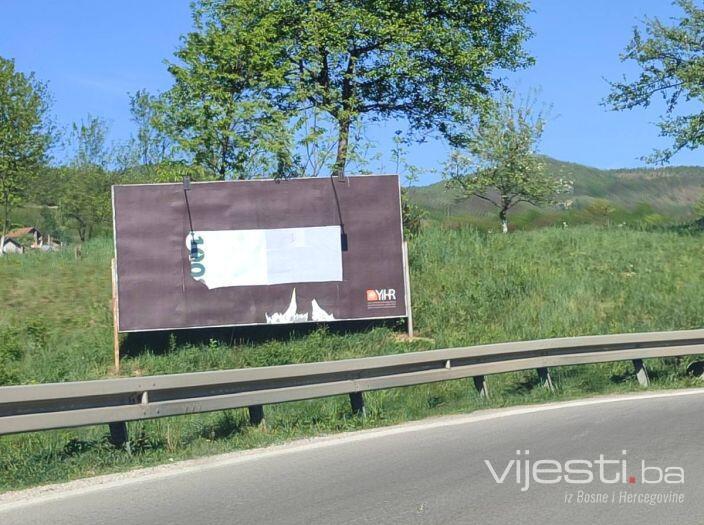 YIHR: Politika vršila pritisak da se skine plakat o zločinu u Ahmićima