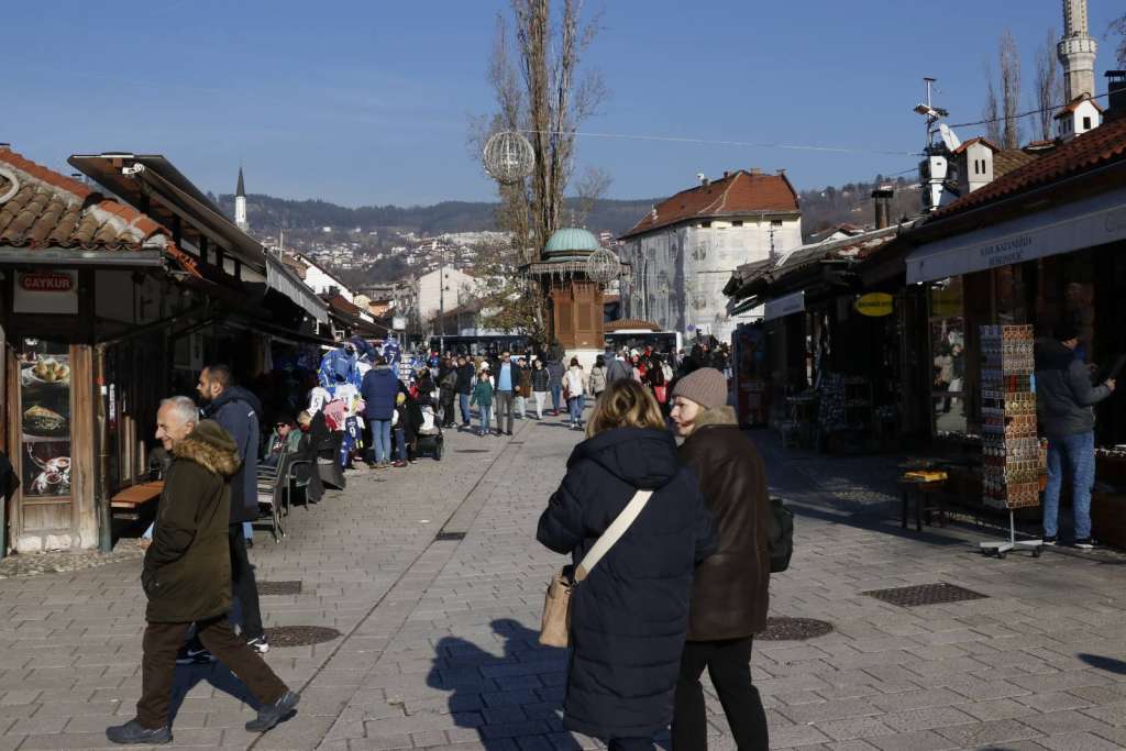 Za vikend sunčano, od naredne sedmice oblačno i kiša