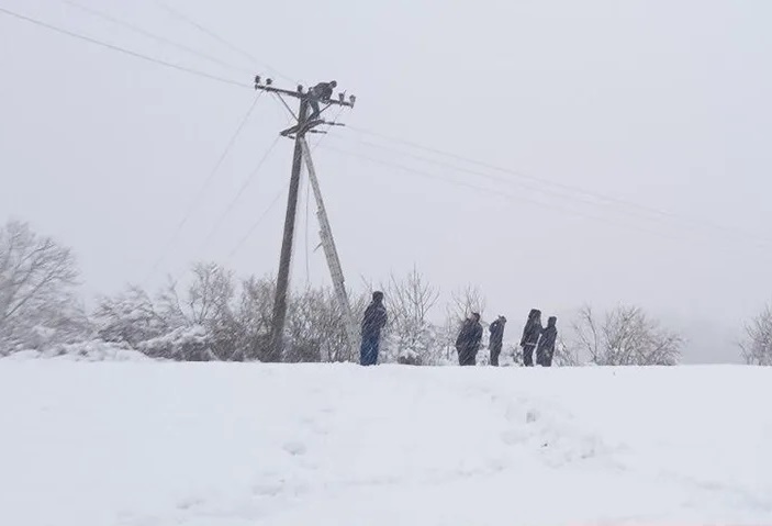 Zbog snijega i vjetra dijelovi Banjaluke ponovo bez struje