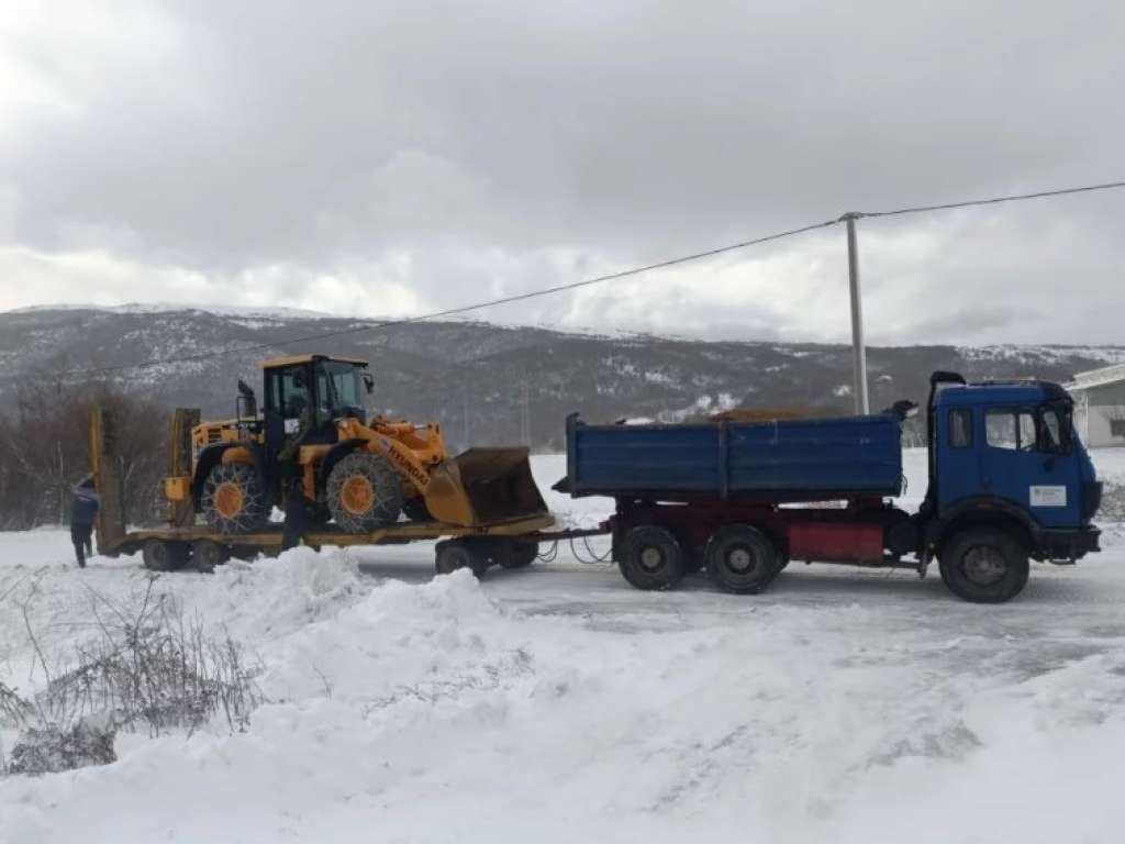 Zimske službe očistile saobraćajnice u Mostaru