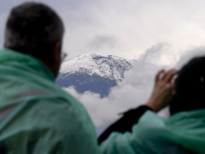 Zimsko vrijeme u južnoj Italiji, Vezuv se zabijelio