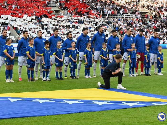 Zmajevi večeras protiv Italije