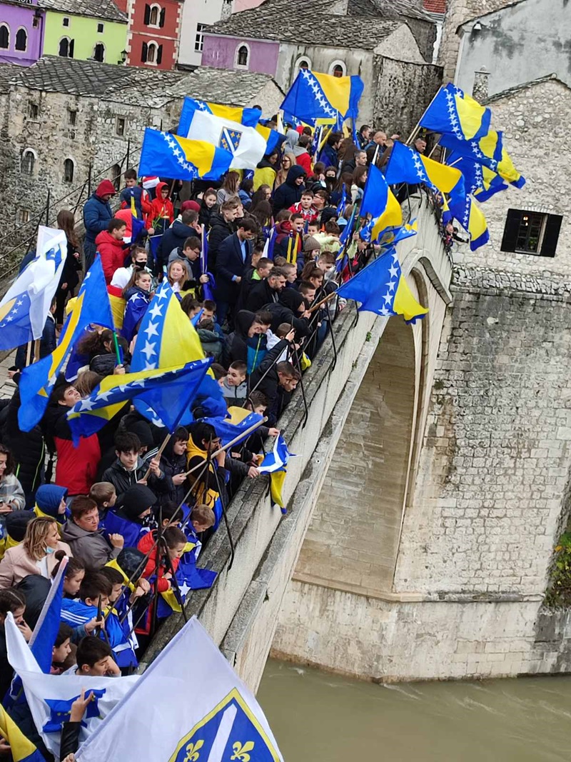 U Mostaru Obilježena Godišnjica Rušenja Starog Mosta