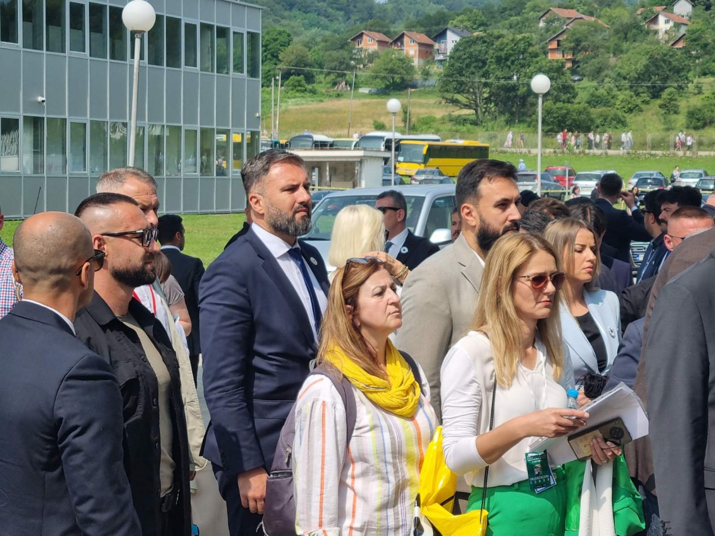 Foto/Video: Pogledajte Ko Je Od Zvanica Stigao U Srebrenicu